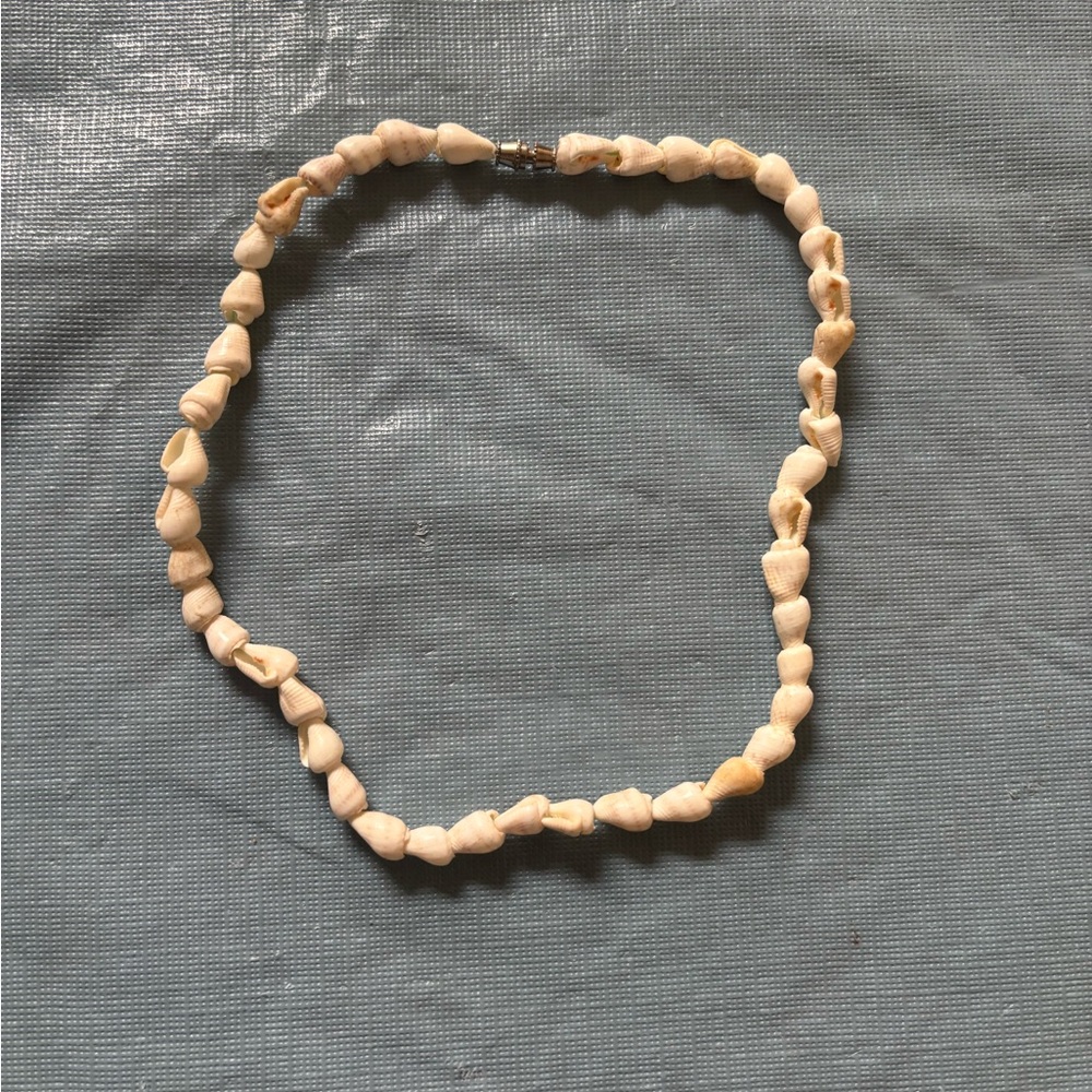 Hawaiian Natural Seashell Necklace - Unisex